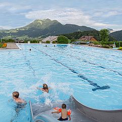 Public pool Schwarzenberg, Foto: Gabi Metzler Photography